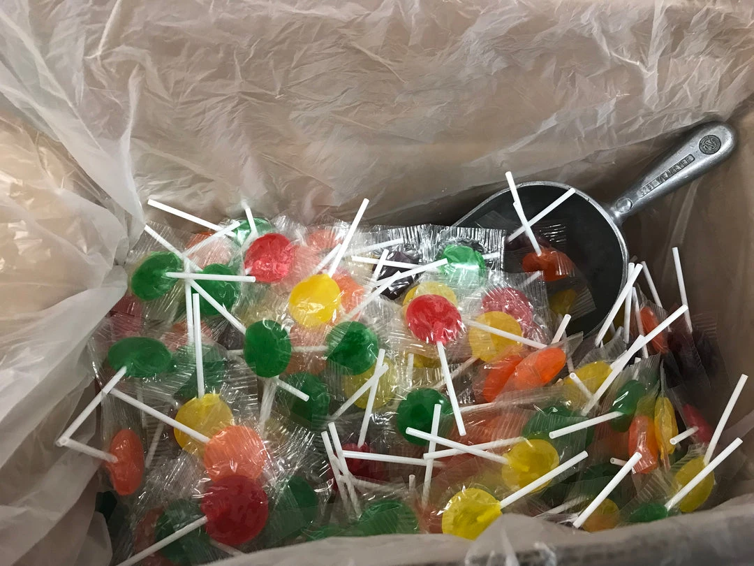 Beulah's Candyland Assorted Lollipops Hard Candy 5 Flavors 2 Pound Bag Wrapped Candy 3 Beulah's Candyland Assorted Lollipops Hard Candy 5 Flavors 2 Pound Bag Wrapped Candy